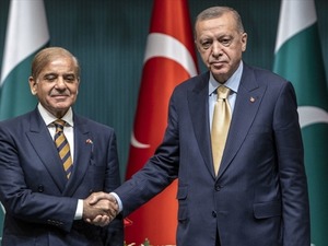 Cumhurbaşkanı Erdoğan, Pakistan Başbakanı Şerif ile g&ouml;r&uuml;şt&uuml;