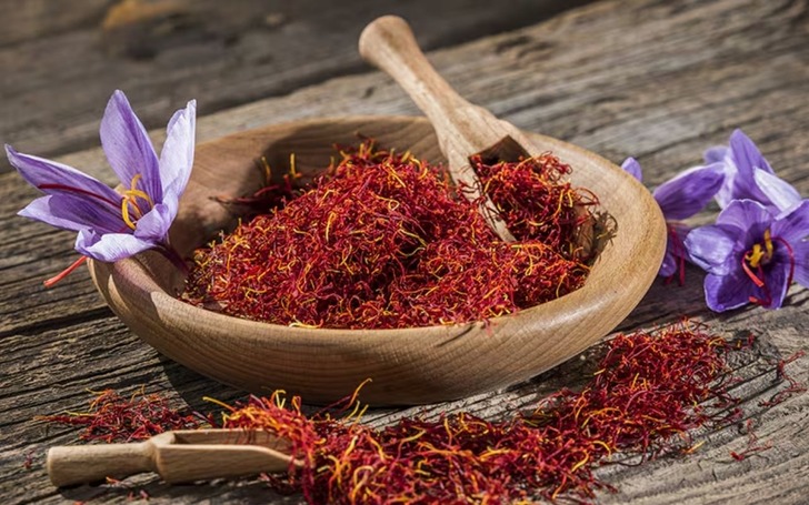 Sadece gramı 700 lira! "Kırmızı altın" tüm mesleklerden daha çok kazandırıyor