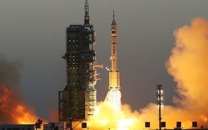 Çin, uzay projelerine hız verdi: Deney kapsülünü fırlattı 