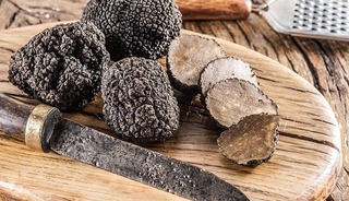 Görmeden Üzerine Basıp Geçiyorsunuz Ama Altında Servet Yatıyor! Türkiye'nin "Kara Elmas" Haritası Genişliyor