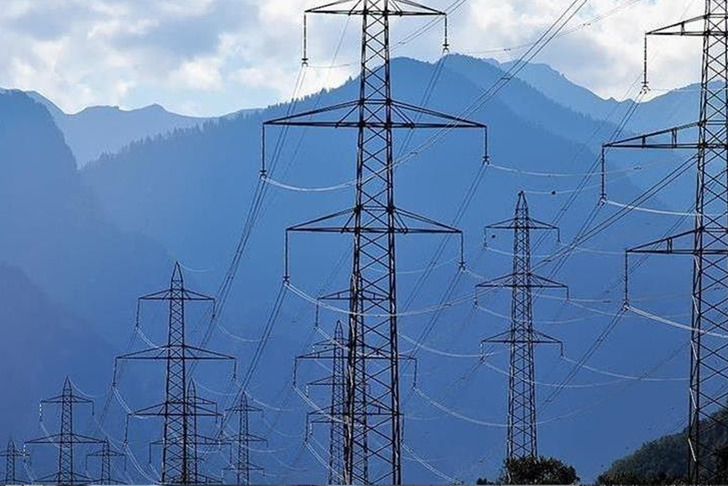 Spot piyasada elektrik fiyatları (14 Aralık 2025)