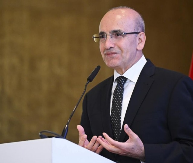 Şimşek: "&Ccedil;alışan ve emeklinin yanında olduk"