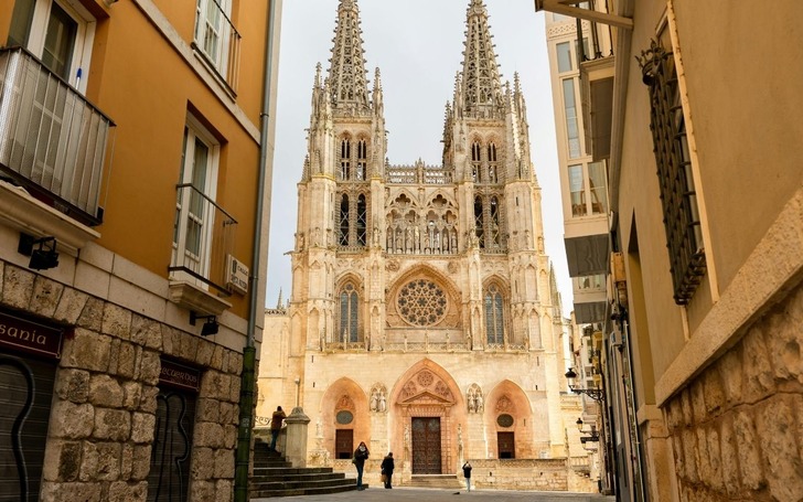 Sanchez'den ulaşım devrimi: İspanya'da "tek kart" d&ouml;nemi başlıyor