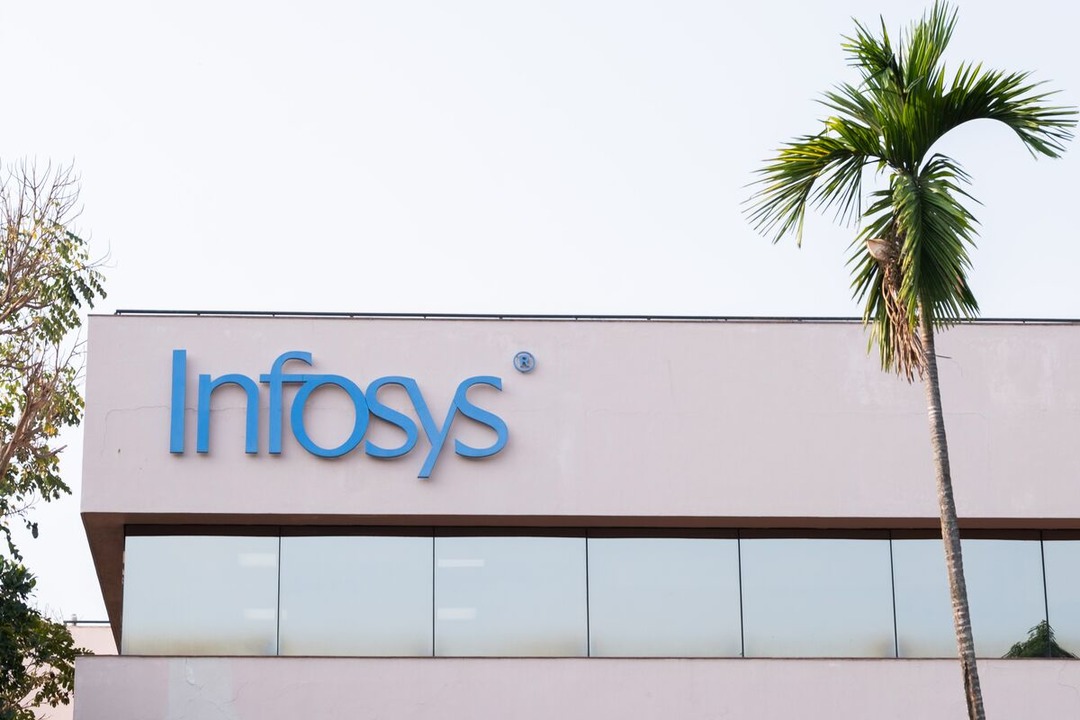 Trump'ın Vize Kılıcı Hintli Devleri Kesti: Tata ve Infosys'e Ağır Darbe