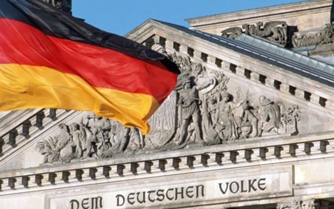 Alman ekonomisi Aralık'ta da ivme kaybetti