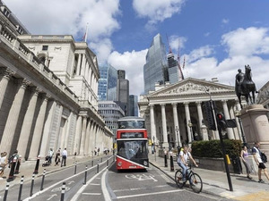 Beklentilerin altında kaldı! İngiltere'de yıllık enflasyon kasımda geriledi