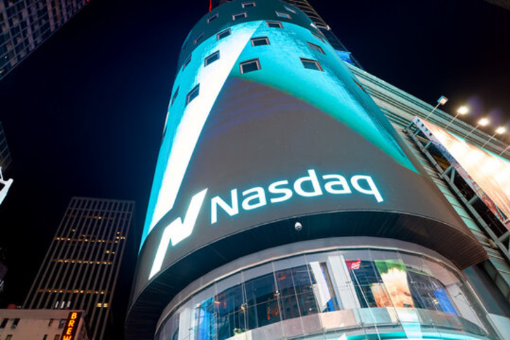 Bir g&uuml;nde y&uuml;zde 100 &uuml;st&uuml; artan Nasdaq hisseleri belli oldu