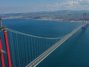 &Ccedil;anakkale Boğazı gemi ge&ccedil;işlerine kapatıldı