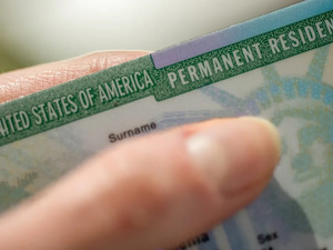 ABD'den dikkat &ccedil;eken Green Card kararı! S&uuml;resiz askıya alındı