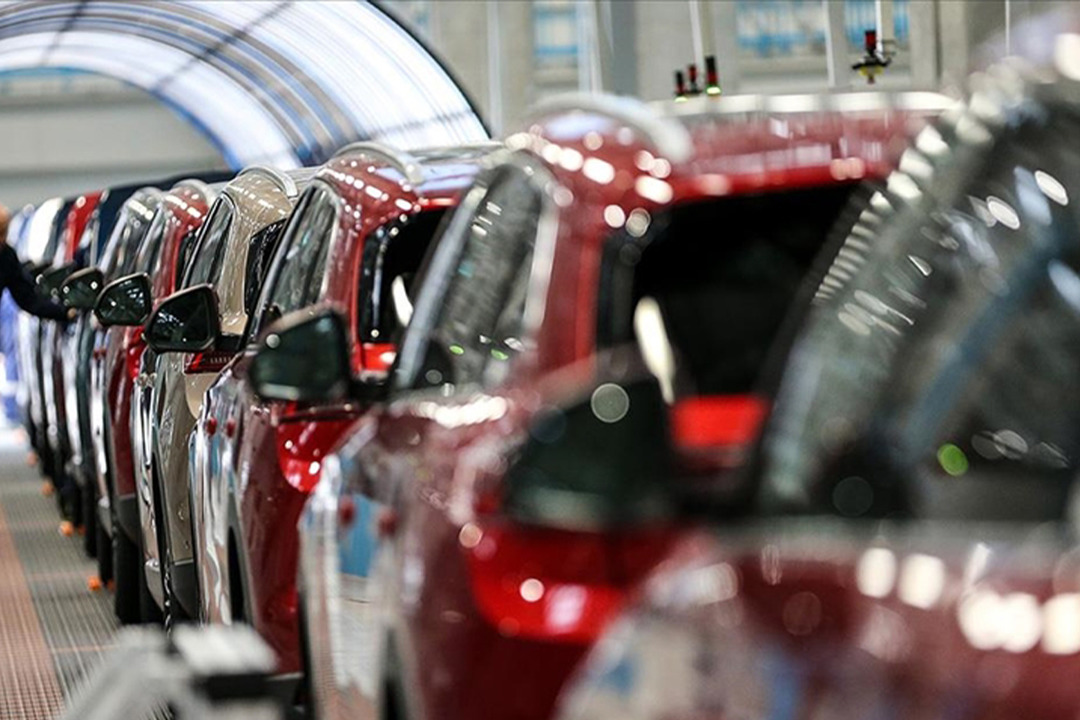 Sıfır ara&ccedil; satışlarında bu yıl rekor bekleniyor! "T&uuml;m zamanların en y&uuml;ksek seviyesine ulaşacak"