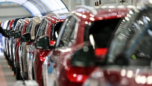 Sıfır ara&ccedil; satışlarında bu yıl rekor bekleniyor! "T&uuml;m zamanların en y&uuml;ksek seviyesine ulaşacak"