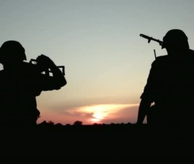 Milli Savunma Bakanı duyurdu: Askerlikte &lsquo;kardeşlik d&uuml;zenlemesi&rsquo; geliyor