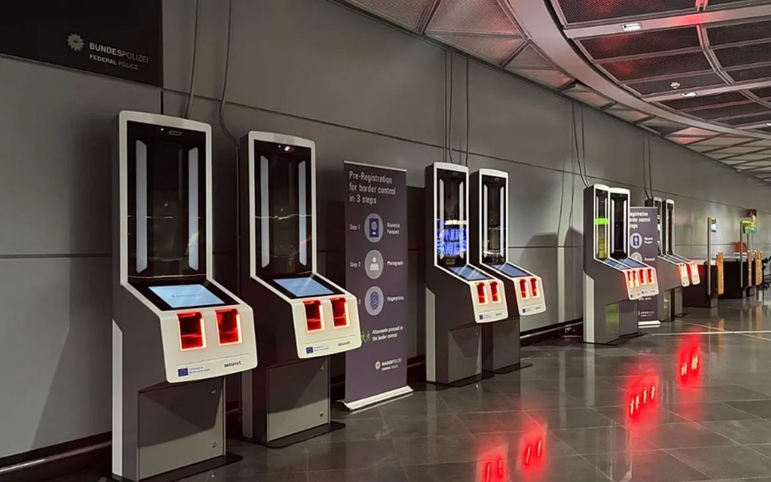 EES devreye girdi! Havalimanları kitlendi