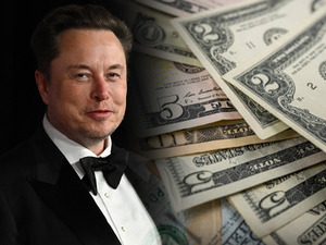 Kendi rekorunu 4 g&uuml;nde kırdı! 700 milyar dolar eşiğini aştı: Elon Musk d&uuml;nyanın ilk trilyoneri olma yolunda