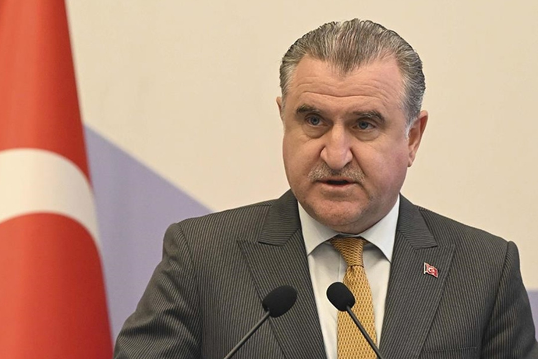 Bakan Bak'tan burs a&ccedil;ıklaması: "Yeni bir artış s&ouml;z konusu"