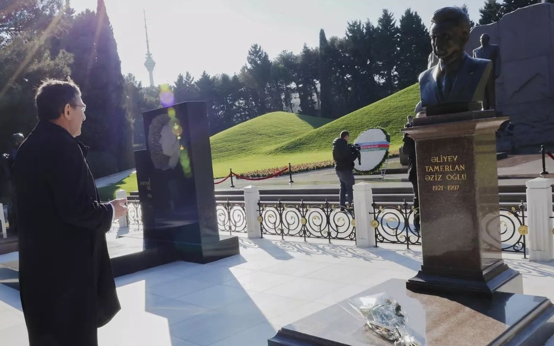 Cumhurbaşkanı Yardımcısı Yılmaz, Bak&uuml;'de