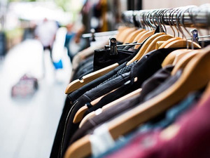 &Uuml;nl&uuml; giyim mağazası K&ouml;rfez'de yayılıyor! O &uuml;lkede ikinci şubesini a&ccedil;tı: Sayı 10'a y&uuml;kseldi