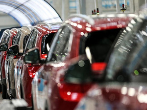 AB'de yeni otomobil satışları kasımda y&uuml;kseldi