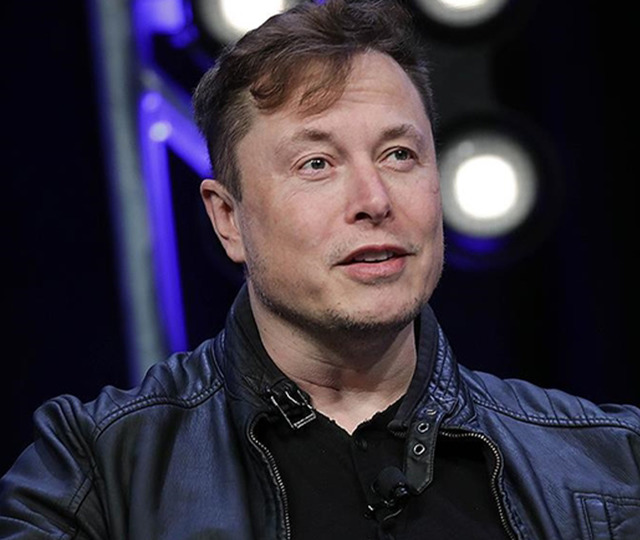 Elon Musk'ı &uuml;zen haber! Satışları g&uuml;n ge&ccedil;tik&ccedil;e d&uuml;ş&uuml;yor