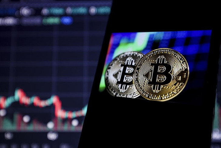 Rusya&rsquo;da nitelikli olmayan yatırımcıların kripto varlık almasına yeşil ışık