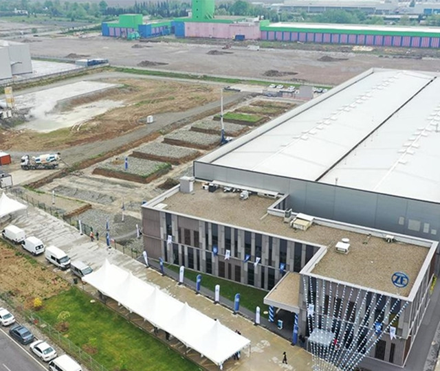 Bor&ccedil; krizi satışı beraberinde getirdi: Alman devinden 1,5 milyar euroluk hamle