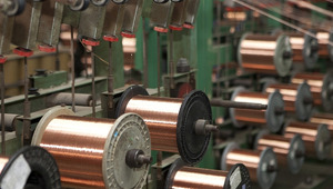 Tarihi zirve g&ouml;r&uuml;ld&uuml;! 2009'dan bu yana bir ilk: Bakır fiyatı 12 bin doları aştı