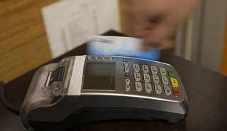 Kartlı &ouml;demeler kasımda 2,27 trilyon lira oldu