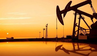 Brent petrol&uuml;n varili 61,20 dolardan işlem g&ouml;r&uuml;yor