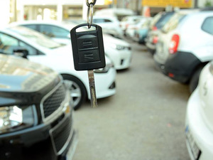 Otomotiv pazarında 2026'da neler olacak? Uzman isim değerlendirdi