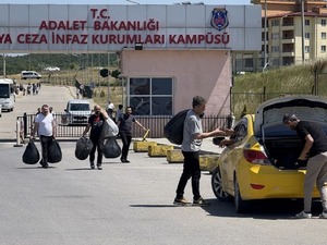 Bakan duyurdu: Cezaevlerinde tahliye s&uuml;reci resmen başladı