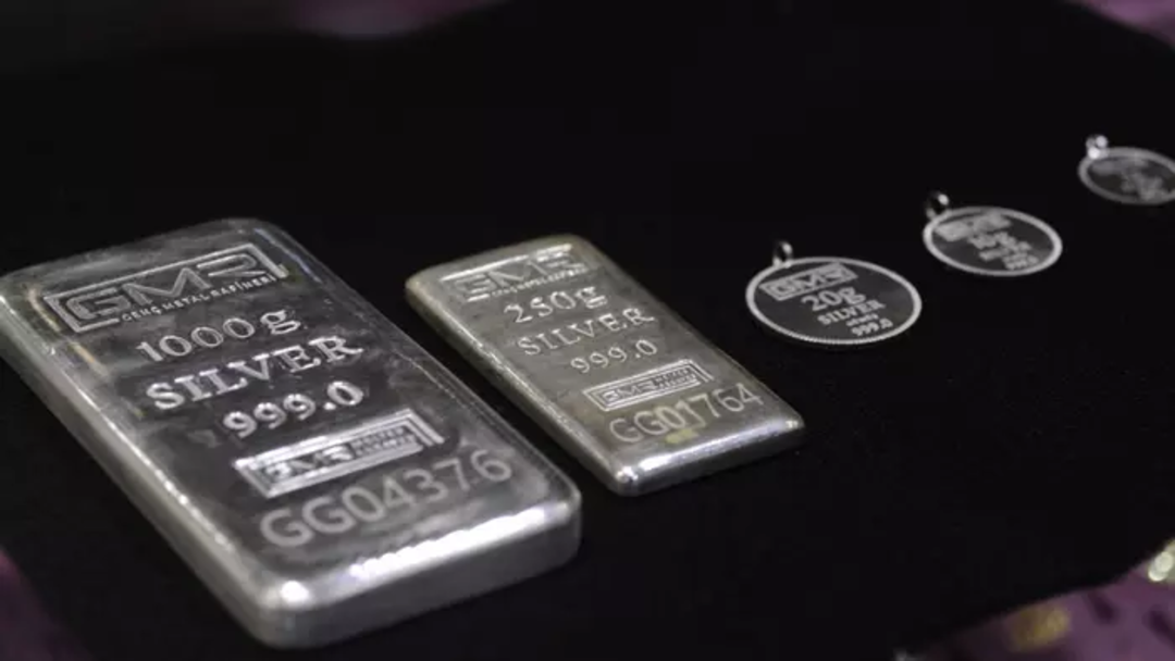 Altın mı G&uuml;m&uuml;ş m&uuml; Tartışması Bitti mi? G&uuml;m&uuml;ş 80 Dolara Ulaştı