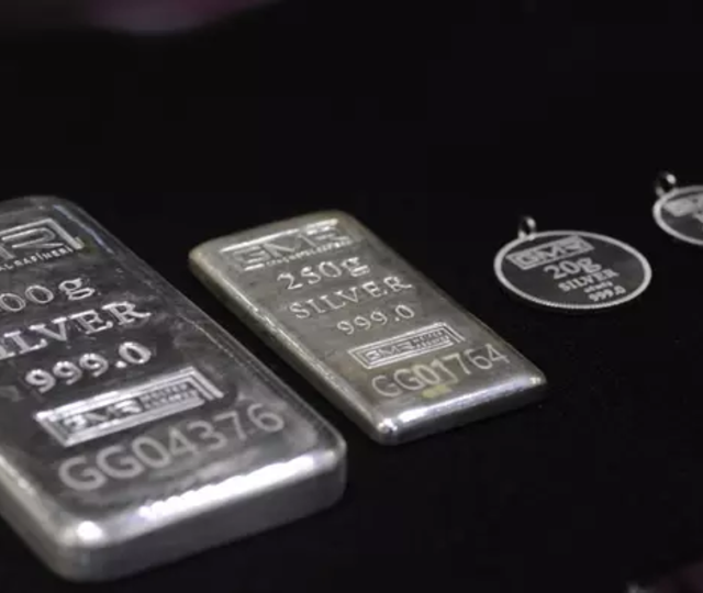 Altın mı G&uuml;m&uuml;ş m&uuml; Tartışması Bitti mi? G&uuml;m&uuml;ş 80 Dolara Ulaştı