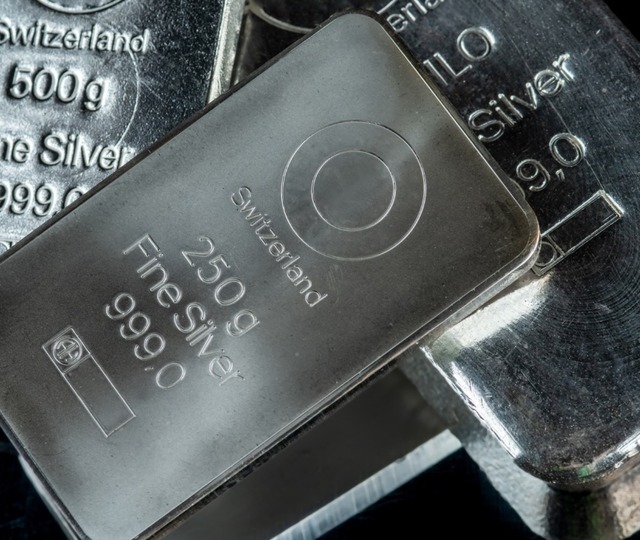 Finans tarihinde milat: G&uuml;m&uuml;ş&uuml;n piyasa değeri Apple&rsquo;ı geride bıraktı!