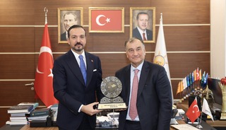 &Uuml;lker Grubundan AK Parti&rsquo;ye Ziyaret