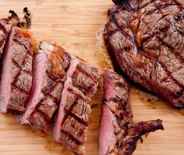 Kırmızı et fiyatları T&uuml;rkiye'de neden rekor kırıyor?