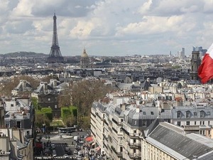 Fransa'da  kapanmayı &ouml;nleyecek "&ouml;zel yasa" Resmi Gazete'de