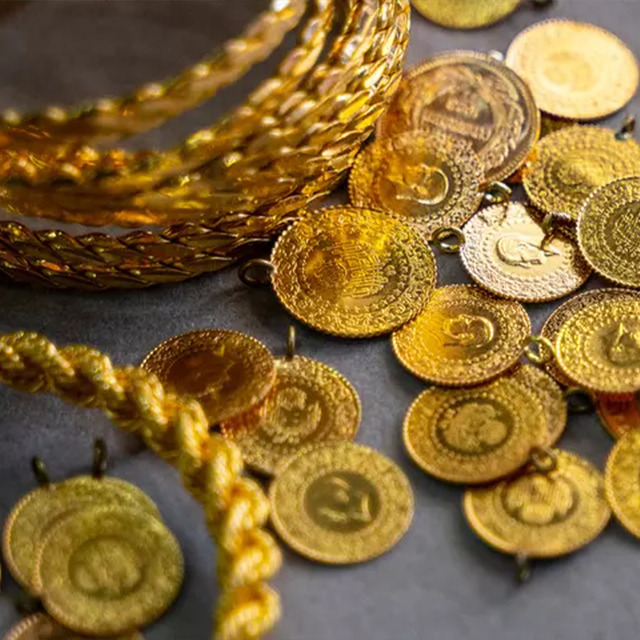 T&uuml;rk Lirası'ndaki değer kaybı yatırımcıları sarı metale y&ouml;nlendirdi: Yastık altında 705 milyar dolarlık altın var