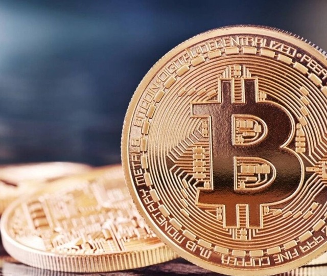 BTC yılın son haftasına g&uuml;&ccedil;l&uuml; başladı! 90 bin doları aştı