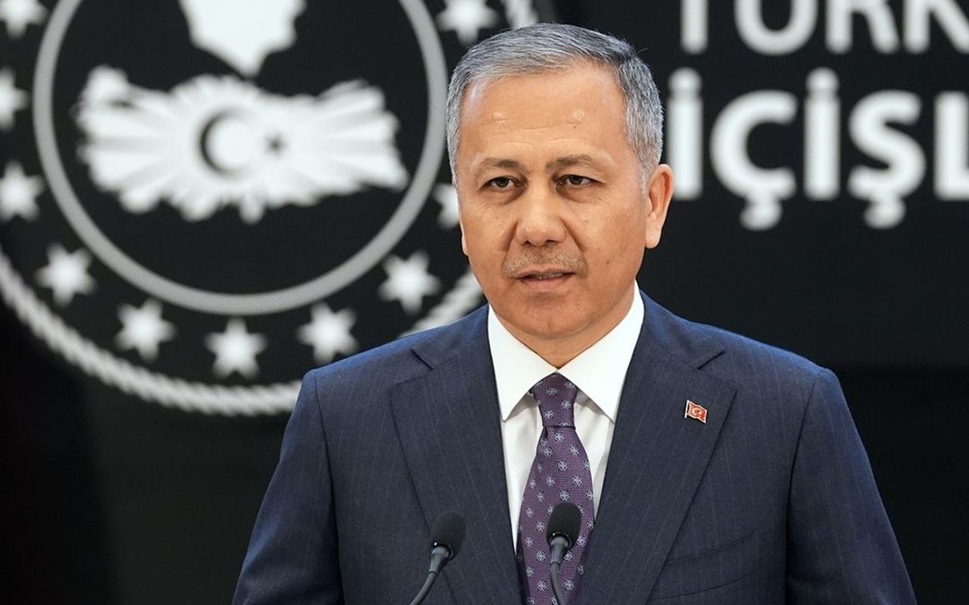 Bakan Yerlikaya&rsquo;dan a&ccedil;ıklama geldi: Yalova'da 3 polisimiz şehit