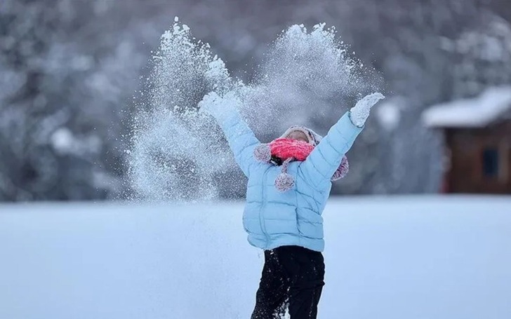 Karab&uuml;k'te okullara 1 g&uuml;n daha ara verildi