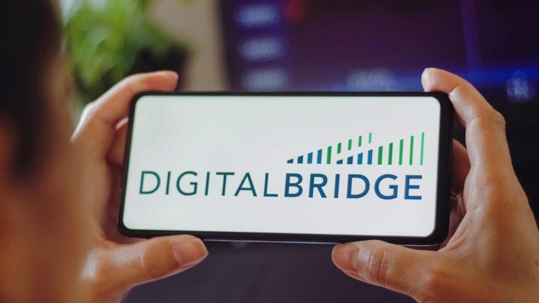SoftBank&rsquo;tan Dev Yapay Zeka Hamlesi: DigitalBridge&rsquo;i 4 Milyar Dolara Satın Alıyor