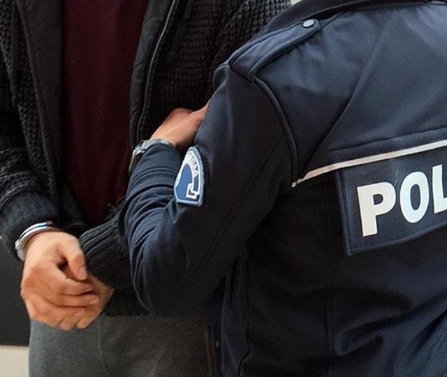 Ter&ouml;r &ouml;rg&uuml;t&uuml; DEAŞ'a y&ouml;nelik soruşturmada 17 g&ouml;zaltı kararı