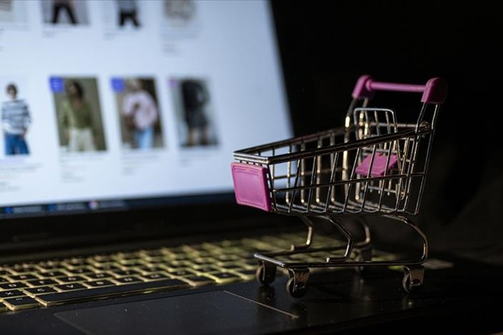 Veri sızıntısının ardından &ouml;z&uuml;r dilediler! E-ticaret devinden m&uuml;şterilerine bin 500 TL'lik kupon