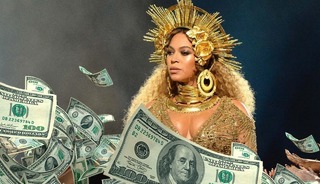 D&uuml;nyaca &uuml;nl&uuml; yıldız şarkıcı milyarderler listesinde!