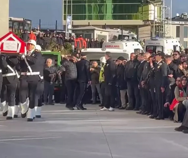 Şehitlerimize son g&ouml;rev! T&uuml;rkiye şehitlerini uğurluyor...