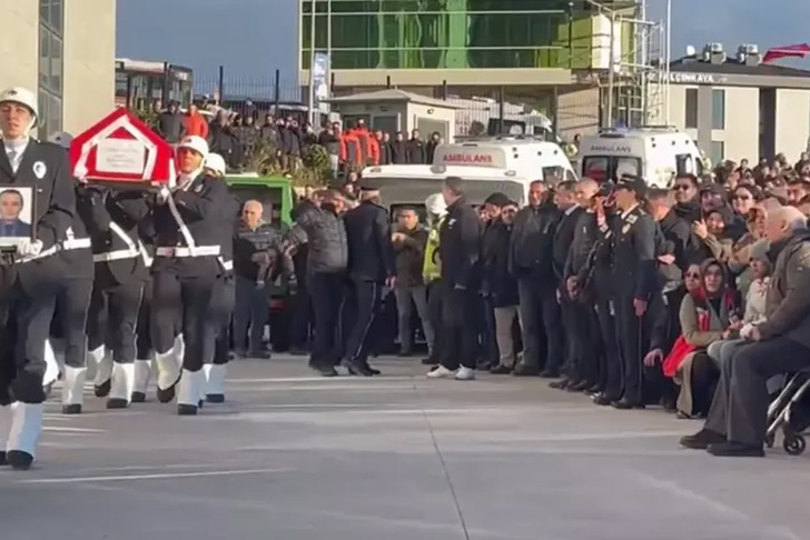 Şehitlerimize son g&ouml;rev! T&uuml;rkiye şehitlerini uğurluyor...