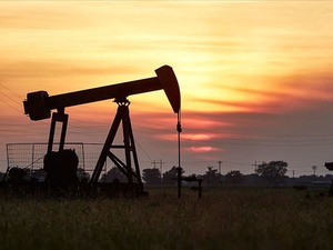 Petrol Fiyatları Jeopolitik Risklerle Kazan&ccedil;larını Koruyor