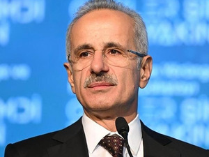 Bakan Uraloğlu'ndan k&ouml;pr&uuml; ve otoyol ge&ccedil;iş &uuml;cretlerine ilişkin a&ccedil;ıklama