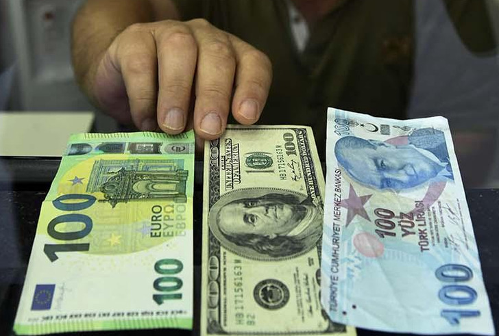 Dolar ve Euro İ&ccedil;in 2026 Tahminleri G&uuml;ncellendi: Y&ouml;n Neresi?