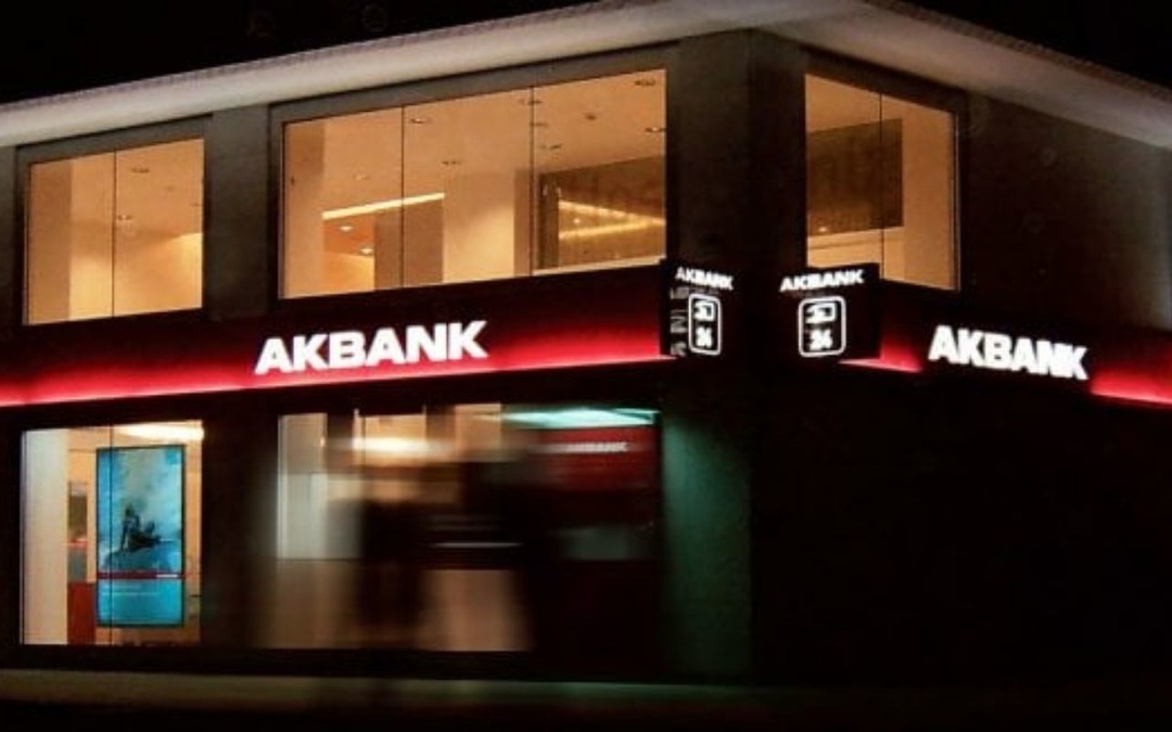 Akbank&rsquo;tan T&uuml;rkiye i&ccedil;in bir ilk: 100 milyon dolarlık kaynak